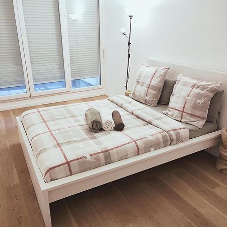 Comme Chez Vous Appartement 2 Chambres Nanterre Eksteriør billede