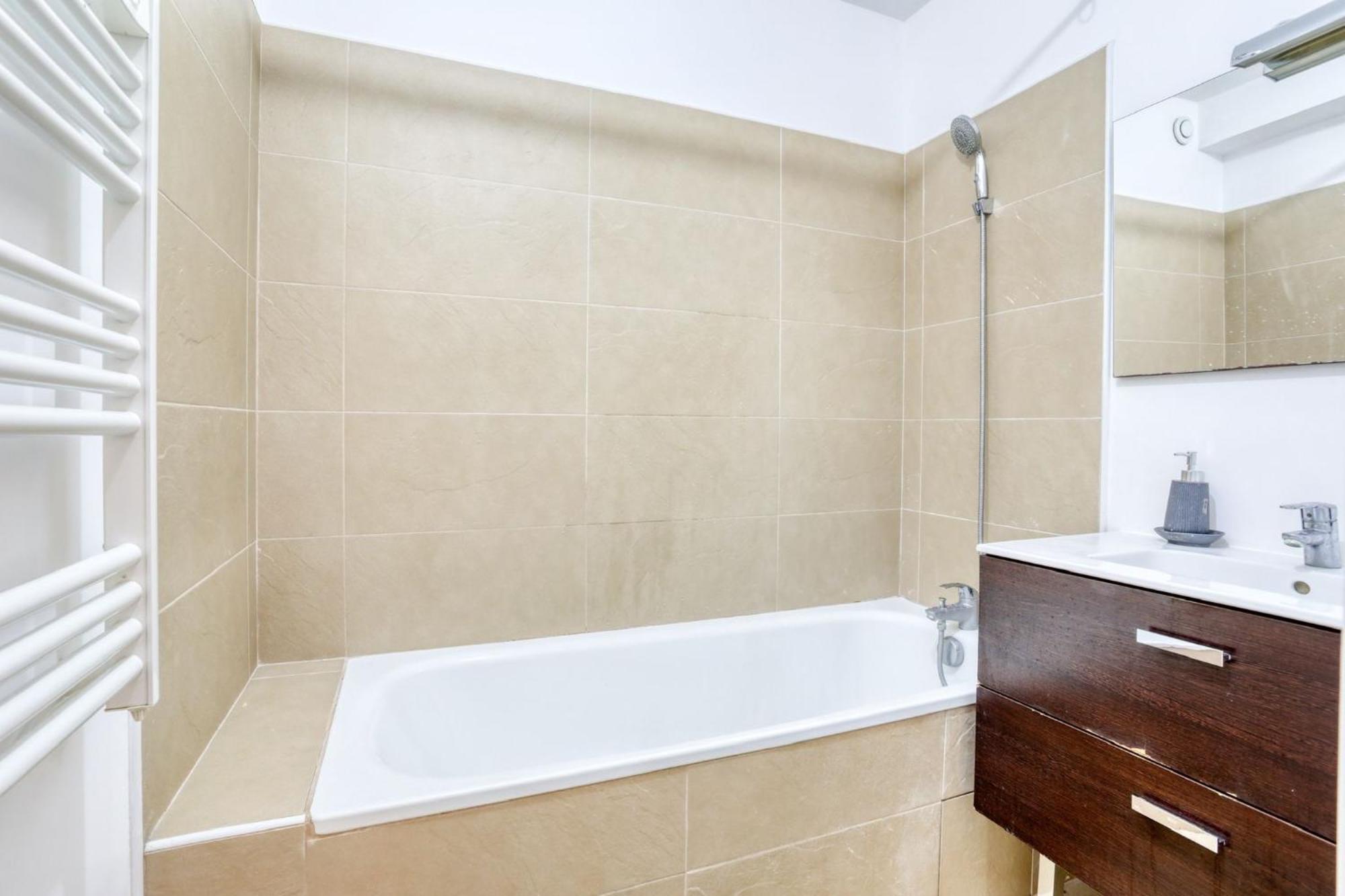 Comme Chez Vous Appartement 2 Chambres Nanterre Eksteriør billede
